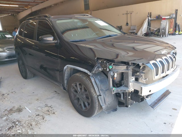 45923857 :رقم المزاد ، 1C4PJLCB6JD595781 vin ، 2018 Jeep Cherokee Latitude Fwd مزاد بيع