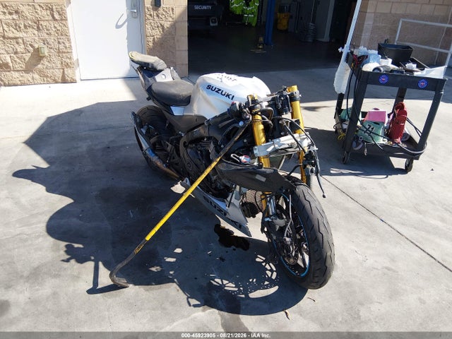 Auction sale of the 2025 Suzuki Gsx-r1000, vin: JS1DM11F0S7100084, lot number: 45923905