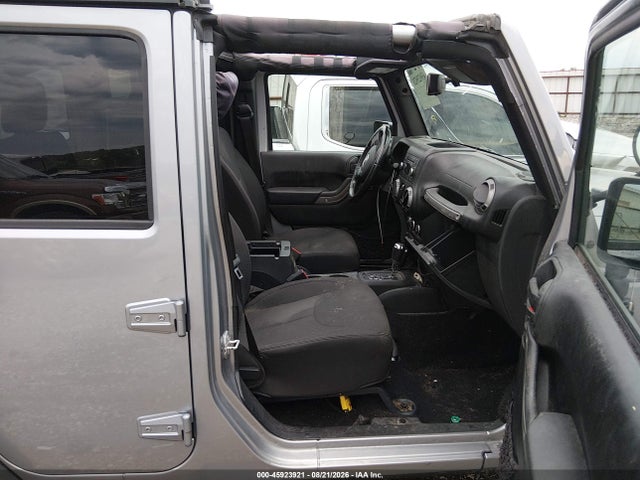 Auction sale of the 2016 Jeep Wrangler Unlimited Sport, vin: 1C4BJWDG9GL139892, lot number: 45923921