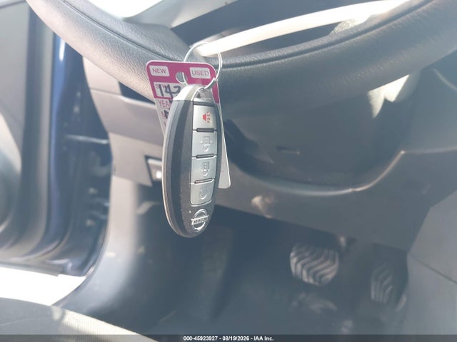 45923927 :رقم المزاد ، 3N1CP5CU8KL493634 vin ، 2019 Nissan Kicks Sv مزاد بيع