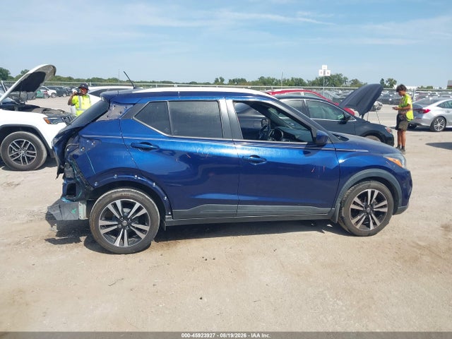 45923927 :رقم المزاد ، 3N1CP5CU8KL493634 vin ، 2019 Nissan Kicks Sv مزاد بيع
