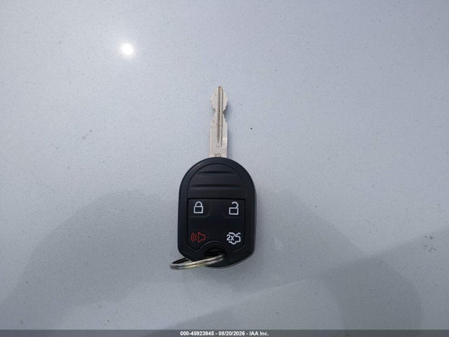 45923945 :رقم المزاد ، 1FM5K7D88FGA31422 vin ، 2015 Ford Explorer Xlt مزاد بيع