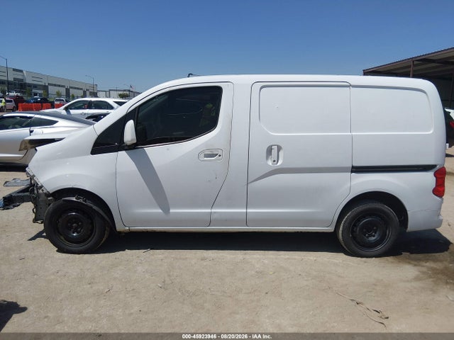 45923946 :رقم المزاد ، 3N6CM0KN5DK692486 vin ، 2013 Nissan Nv200 Sv مزاد بيع