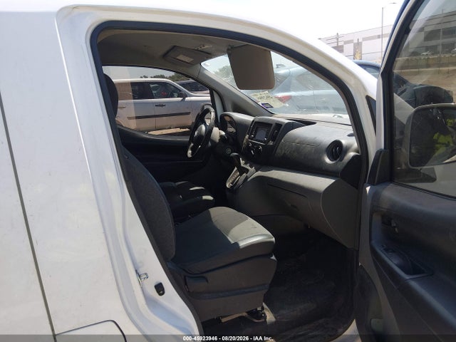 45923946 :رقم المزاد ، 3N6CM0KN5DK692486 vin ، 2013 Nissan Nv200 Sv مزاد بيع