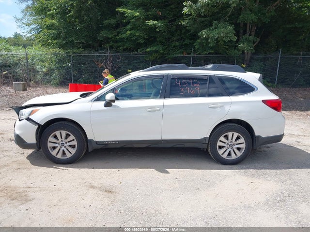 Продажа на аукционе авто 2016 Subaru Outback 2.5i Premium, vin: 4S4BSACC9G3281797, номер лота: 45923969