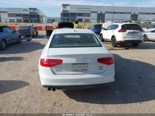 2015 Audi A4 2.0t Premium მანქანა იყიდება აუქციონზე, vin: WAUBFAFLXFN015077, აუქციონის ნომერი: 45923972