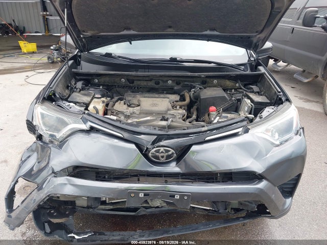 Продажа на аукционе авто 2017 Toyota Rav4 Le, vin: JTMZFREV7HJ701252, номер лота: 45923976