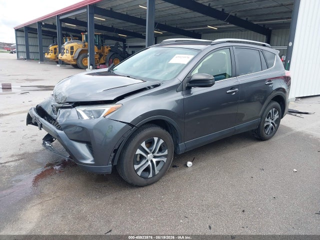 Продажа на аукционе авто 2017 Toyota Rav4 Le, vin: JTMZFREV7HJ701252, номер лота: 45923976