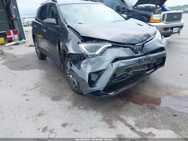 Продажа на аукционе авто 2017 Toyota Rav4 Le, vin: JTMZFREV7HJ701252, номер лота: 45923976