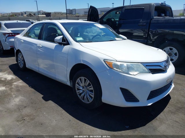 Toyota CAMRY LE 2014 4T4BF1FK5ER437063 головне зображення