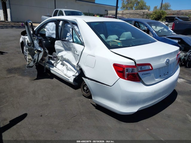 Toyota CAMRY LE 2014 4T4BF1FK5ER437063 Image 3