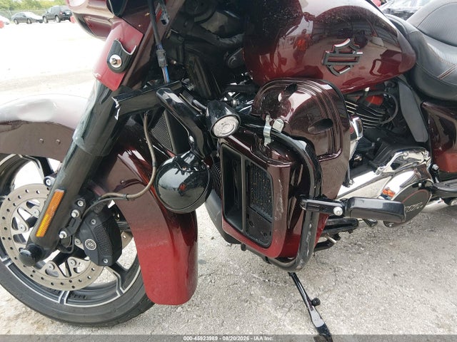 Harley-Davidson Flhtkse Cvo Limited 2018 1HD1TEH10JB950918 Image 17
