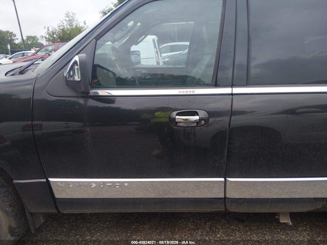 Продаж на аукціоні авто 2013 Lincoln Navigator, vin: 5LMJJ2J51DEL03779, номер лоту: 45924021