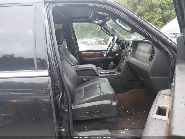 Продаж на аукціоні авто 2013 Lincoln Navigator, vin: 5LMJJ2J51DEL03779, номер лоту: 45924021