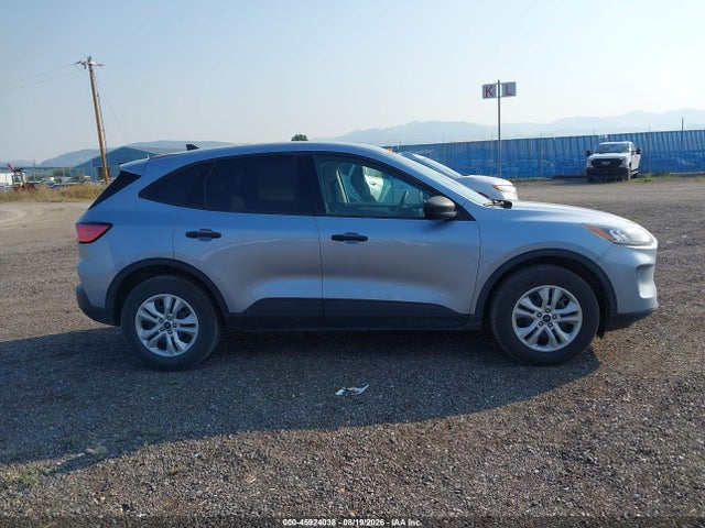 45924038 :رقم المزاد ، 1FMCU9F64NUB51050 vin ، 2022 Ford Escape S مزاد بيع