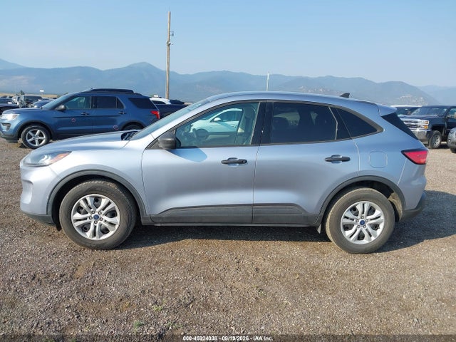 45924038 :رقم المزاد ، 1FMCU9F64NUB51050 vin ، 2022 Ford Escape S مزاد بيع