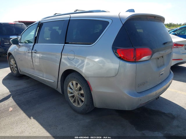 Chrysler Pacifica Touring L 2018 2C4RC1BG2JR290781 Image 3
