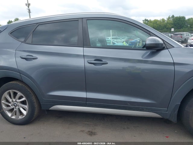 Продаж на аукціоні авто 2017 Hyundai Tucson Se, vin: KM8J3CA46HU256450, номер лоту: 45924053