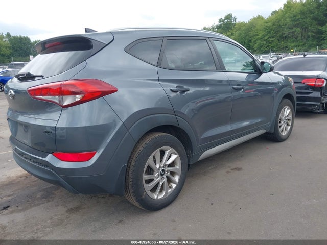 Продаж на аукціоні авто 2017 Hyundai Tucson Se, vin: KM8J3CA46HU256450, номер лоту: 45924053