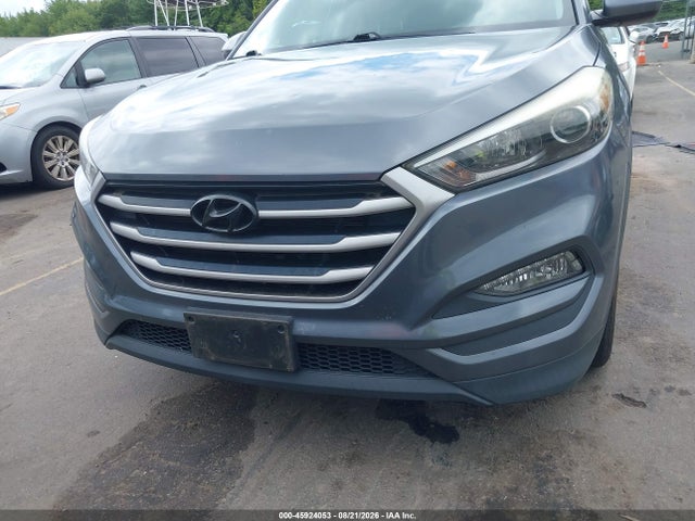 Продаж на аукціоні авто 2017 Hyundai Tucson Se, vin: KM8J3CA46HU256450, номер лоту: 45924053