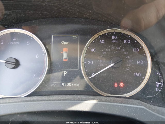 45924072 :رقم المزاد ، JTHBA1D29H5058709 vin ، 2017 Lexus Is 200t مزاد بيع