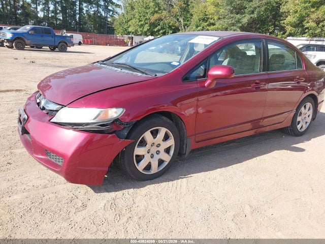 Продажа на аукционе авто 2010 Honda Civic Lx, vin: 2HGFA1F54AH571117, номер лота: 45924099