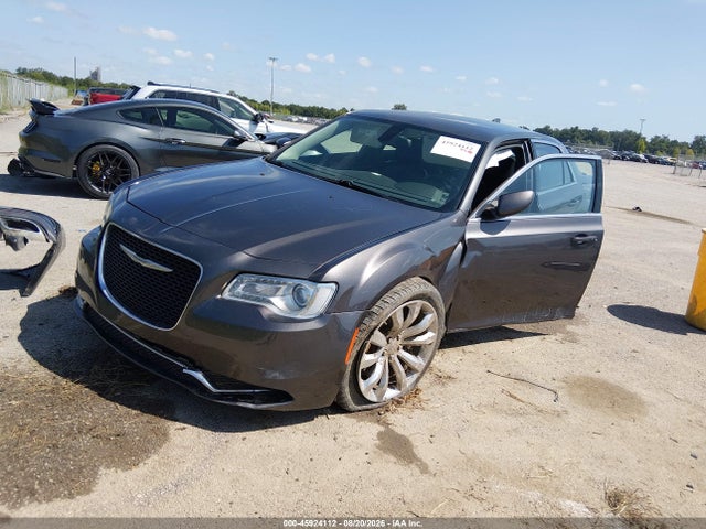 Продажа на аукционе авто 2016 Chrysler 300 Limited, vin: 2C3CCAAG9GH313841, номер лота: 45924112