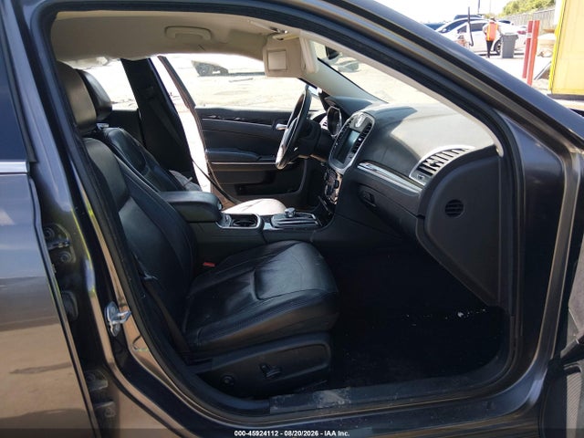 Продажа на аукционе авто 2016 Chrysler 300 Limited, vin: 2C3CCAAG9GH313841, номер лота: 45924112