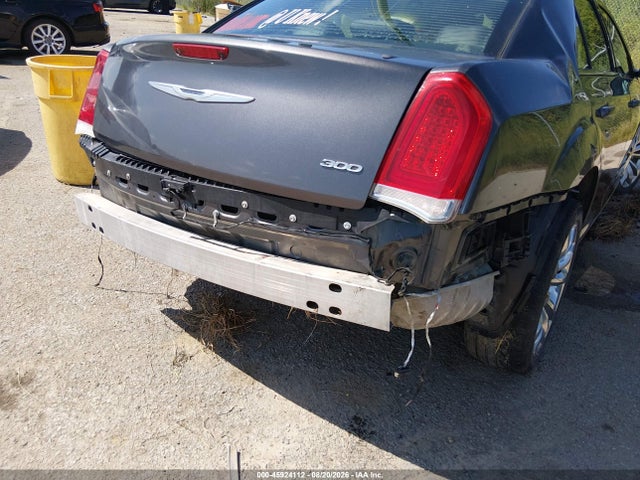 Продажа на аукционе авто 2016 Chrysler 300 Limited, vin: 2C3CCAAG9GH313841, номер лота: 45924112