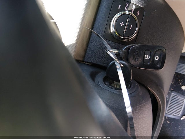45924115 :رقم المزاد ، KNDJT2A23A7177707 vin ، 2010 Kia Soul ! مزاد بيع