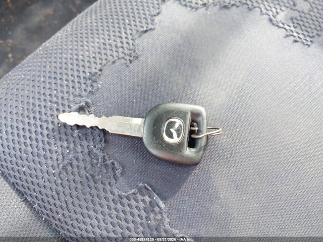 45924120 :رقم المزاد ، JM1NB353940401900 vin ، 2004 Mazda Mx-5 Miata Cloth مزاد بيع