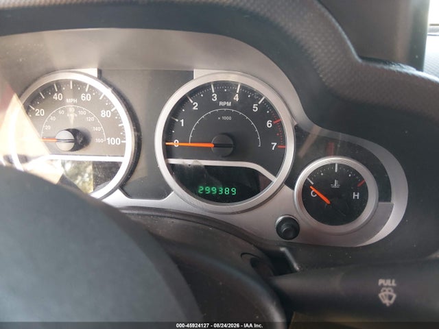 2009 Jeep Wrangler Unlimited Rubicon მანქანა იყიდება აუქციონზე, vin: 1J8GA69169L709983, აუქციონის ნომერი: 45924127