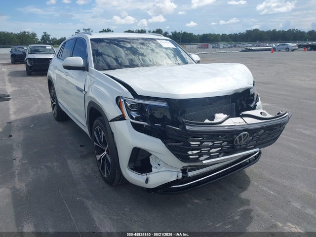 2026 Volkswagen Atlas Cross Sport Sel Premium R-line მანქანა იყიდება აუქციონზე, vin: 1V2FC2CA6TC207866, აუქციონის ნომერი: 45924140