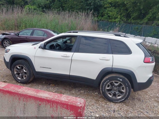 Продажа на аукционе авто 2019 Jeep Cherokee Trailhawk 4x4, vin: 1C4PJMBX2KD168358, номер лота: 45924143