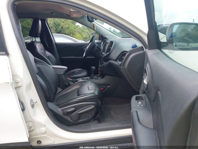 Продажа на аукционе авто 2019 Jeep Cherokee Trailhawk 4x4, vin: 1C4PJMBX2KD168358, номер лота: 45924143