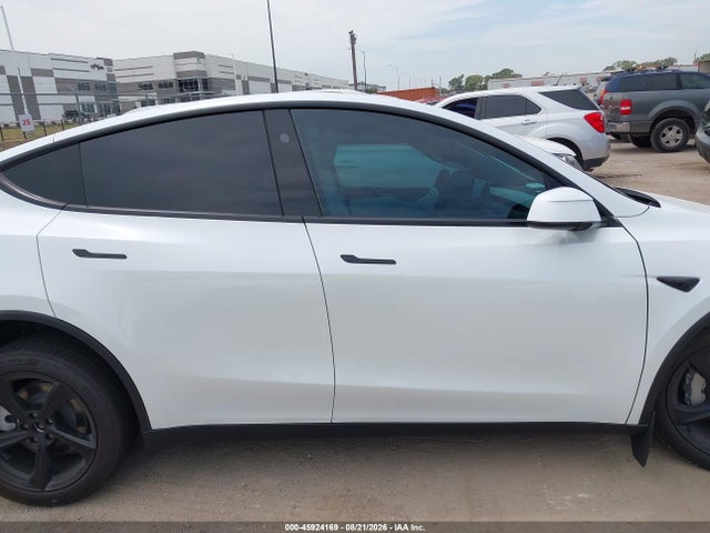 Aukcja sprzedaży 2026 Tesla Model Y Premium/rear-wheel Drive, vin: 7SAYGDEDXTA468891, numer aukcji: 45924169