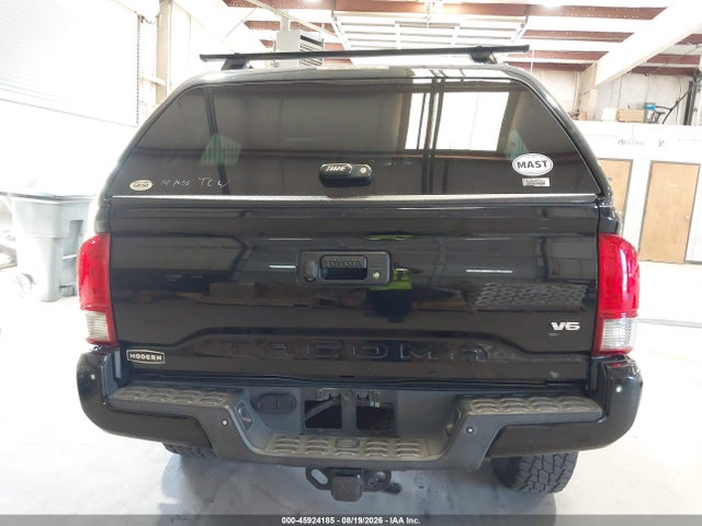 Aukcja sprzedaży 2017 Toyota Tacoma Trd Off Road, vin: 5TFCZ5AN2HX058494, numer aukcji: 45924185