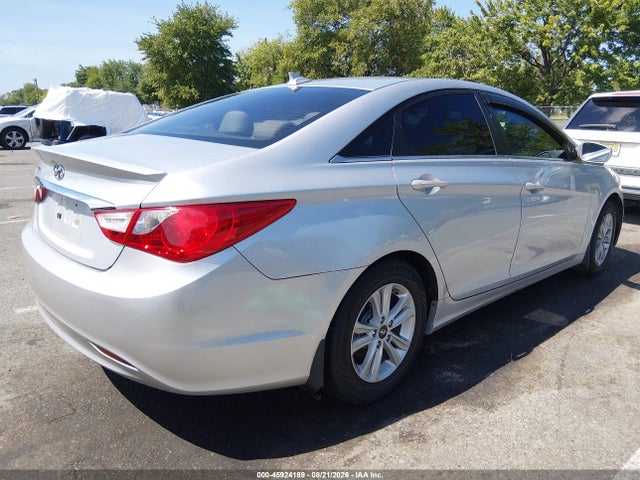 2013 Hyundai Sonata Gls მანქანა იყიდება აუქციონზე, vin: 5NPEB4AC3DH690500, აუქციონის ნომერი: 45924189