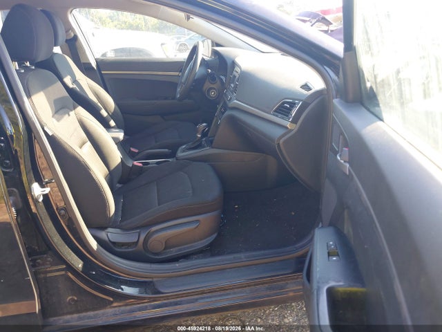 2018 Hyundai Elantra Se მანქანა იყიდება აუქციონზე, vin: 5NPD74LF3JH340333, აუქციონის ნომერი: 45924218
