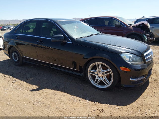 Продаж на аукціоні авто 2013 Mercedes-benz C 250 Sport, vin: WDDGF4HB7DA808863, номер лоту: 45924246