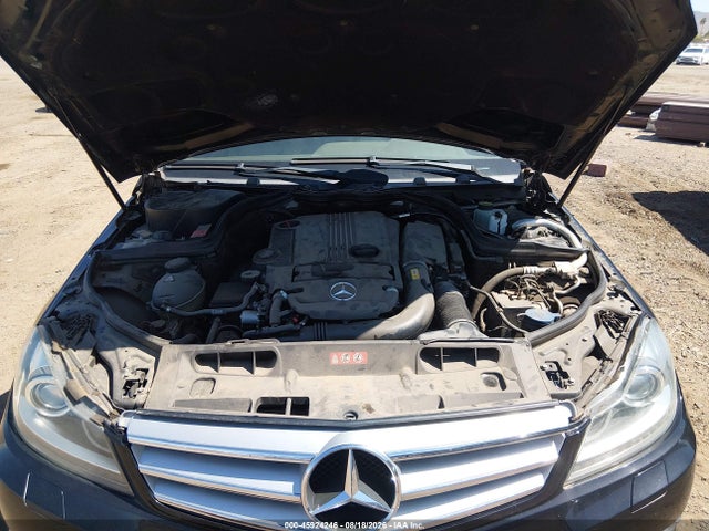 Продаж на аукціоні авто 2013 Mercedes-benz C 250 Sport, vin: WDDGF4HB7DA808863, номер лоту: 45924246