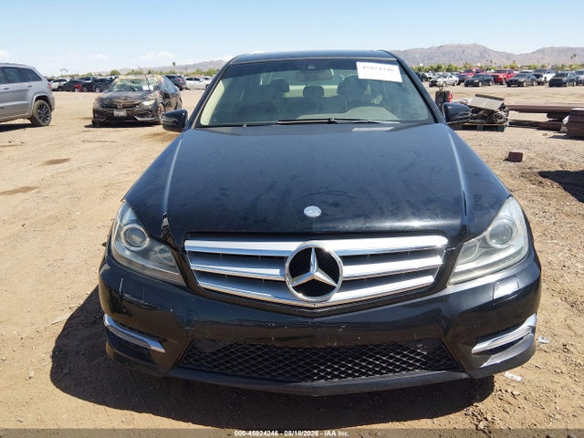 Продаж на аукціоні авто 2013 Mercedes-benz C 250 Sport, vin: WDDGF4HB7DA808863, номер лоту: 45924246