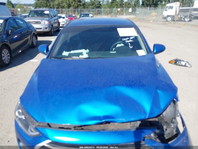 Hyundai ELANTRA SEL 2018 5NPD84LF0JH225749 Image 10