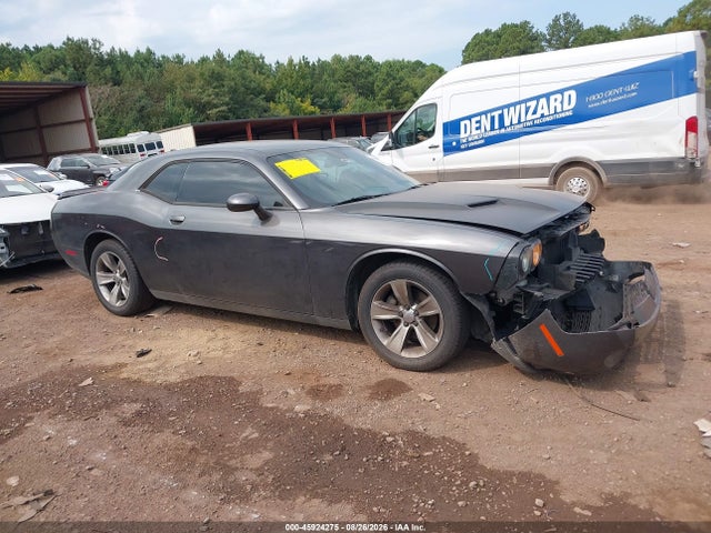 2016 Dodge Challenger Sxt მანქანა იყიდება აუქციონზე, vin: 2C3CDZAG4GH344779, აუქციონის ნომერი: 45924275