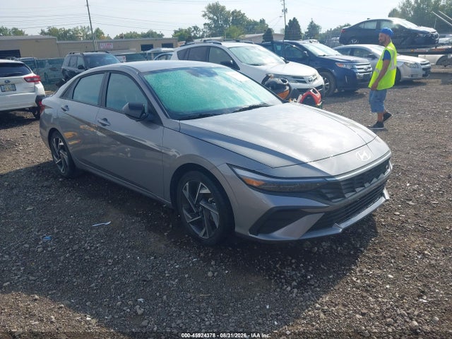 2025 Hyundai Elantra Sel Sport მანქანა იყიდება აუქციონზე, vin: KMHLM4DG0SU993717, აუქციონის ნომერი: 45924378
