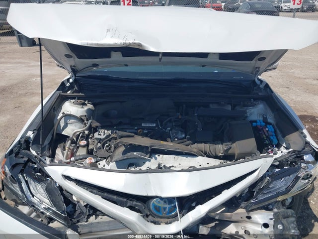 45924409 :رقم المزاد ، 4T1K31AK4MU550477 vin ، 2021 Toyota Camry Xse Hybrid مزاد بيع