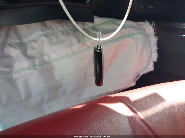 45924409 :رقم المزاد ، 4T1K31AK4MU550477 vin ، 2021 Toyota Camry Xse Hybrid مزاد بيع