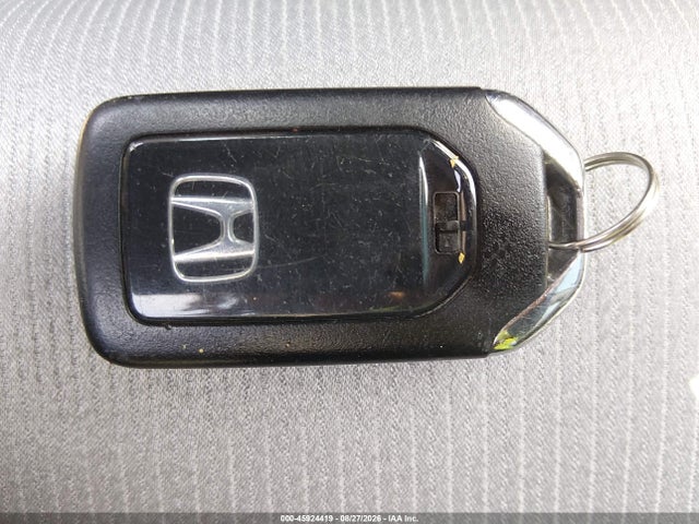 1HGCV1F12KA056833 Honda ACCORD LX