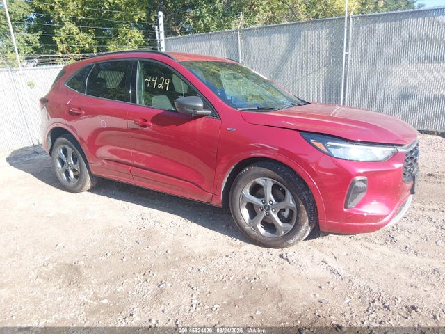 45924429 :رقم المزاد ، 1FMCU0MN7PUA52408 vin ، 2023 Ford Escape St-line مزاد بيع