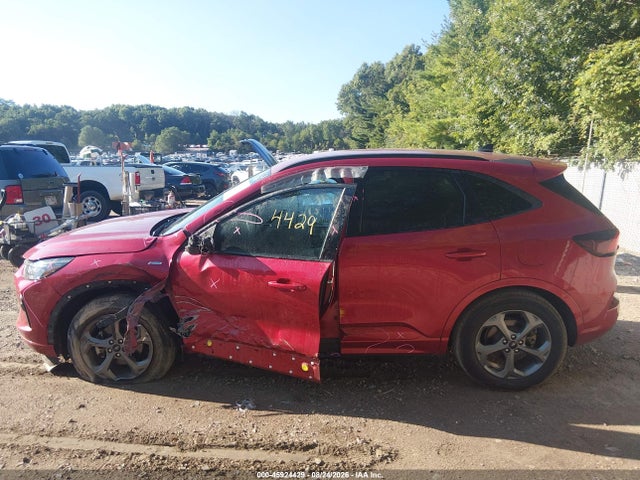 45924429 :رقم المزاد ، 1FMCU0MN7PUA52408 vin ، 2023 Ford Escape St-line مزاد بيع